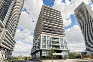 65 Annie Craig Dr in Toronto, ON - Building Photo