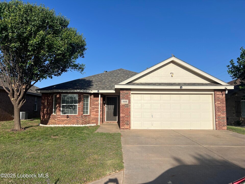 10608 Boston Ave in Lubbock, TX - Building Photo