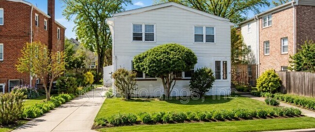 property at 312 S Wayne St