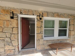 721 Ford Pl in Scottdale, GA - Building Photo - Building Photo