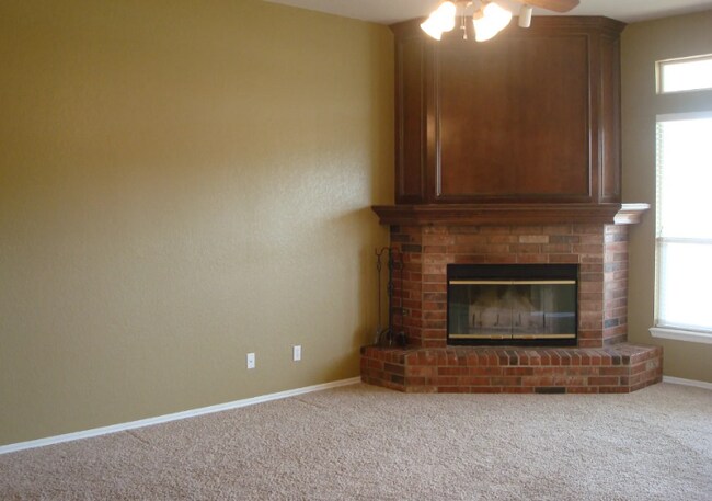 18204 Willow Oak Ln in Edmond, OK - Building Photo - Building Photo