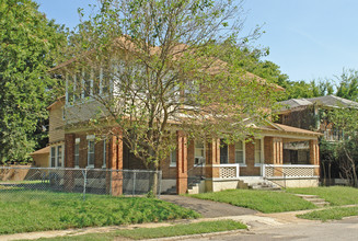 76 Evergreen St in Memphis, TN - Building Photo - Building Photo