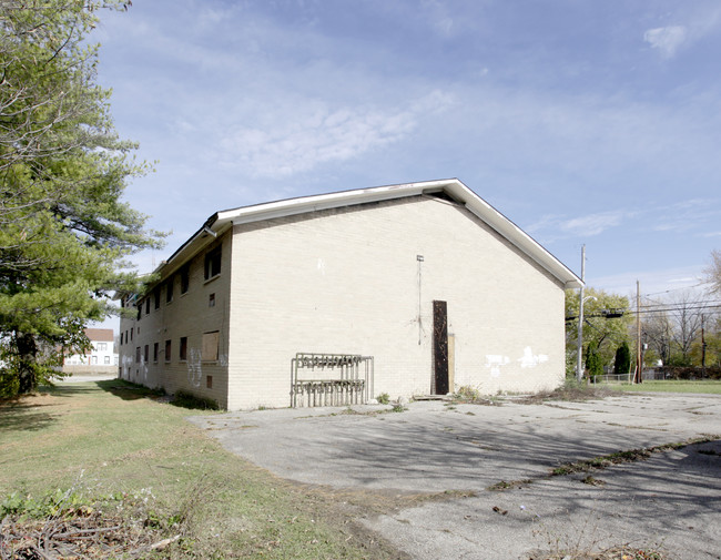 1765 Joyce Ave in Columbus, OH - Foto de edificio - Building Photo