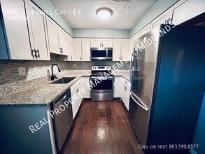 601 Riverhill Cir in Columbia, SC - Building Photo - Building Photo