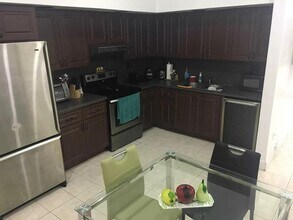 11821 SW 123rd Ave in Miami, FL - Building Photo - Building Photo