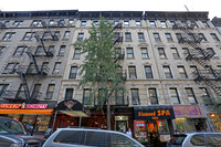 413-415 E 70th St in New York, NY - Foto de edificio - Building Photo