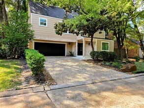 7 Leisure Ln in Spring, TX - Building Photo - Building Photo