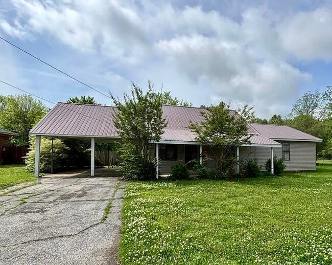 property at 614 Pocahontas Rd