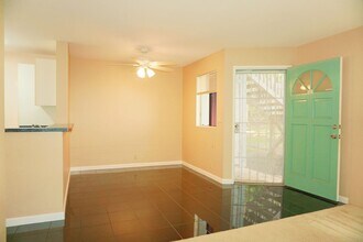 95-652-652 Wikao St in Mililani, HI - Building Photo - Building Photo