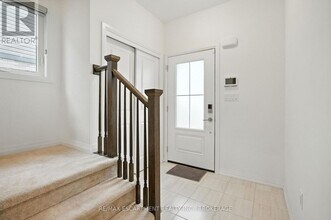 25 Saffron Way in Pelham, ON - Building Photo - Building Photo