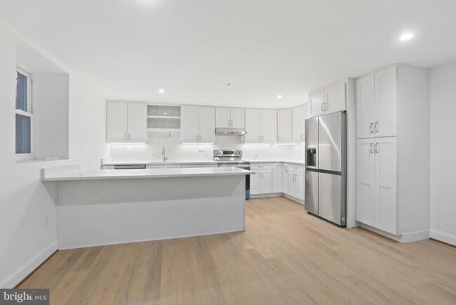812 Park Ave in Baltimore, MD - Building Photo - Building Photo