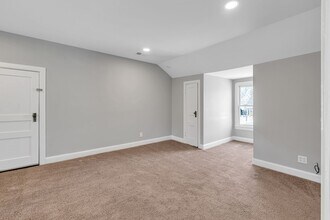 3801 Dartmouth Ave in Nashville, TN - Foto de edificio - Building Photo