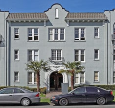 Willingdon Lodge in Vancouver, BC - Building Photo - Building Photo