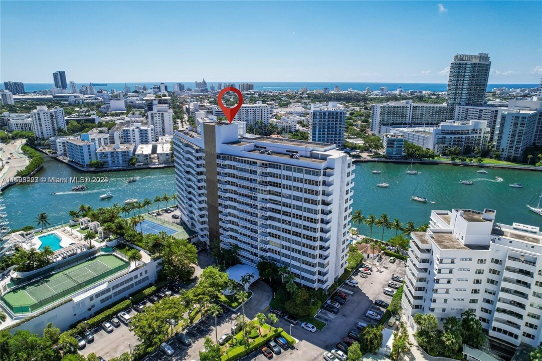 20 Island Ave in Miami Beach, FL - Building Photo