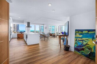 400 South Pointe Dr in Miami Beach, FL - Building Photo - Building Photo
