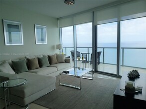 17001 Collins Ave, Unit 4101 in Sunny Isles Beach, FL - Building Photo - Building Photo