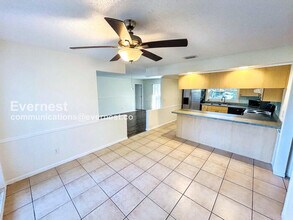 1301 Gulfview Woods Ln in Tarpon Springs, FL - Building Photo - Building Photo