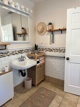 22810 Portage Circle Dr in Topanga, CA - Building Photo - Building Photo
