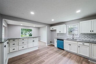 1211 Derek Dr in Franklin, KY - Building Photo - Building Photo