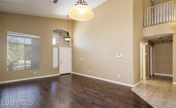 10128 Cypress Glen in Las Vegas, NV - Building Photo - Building Photo