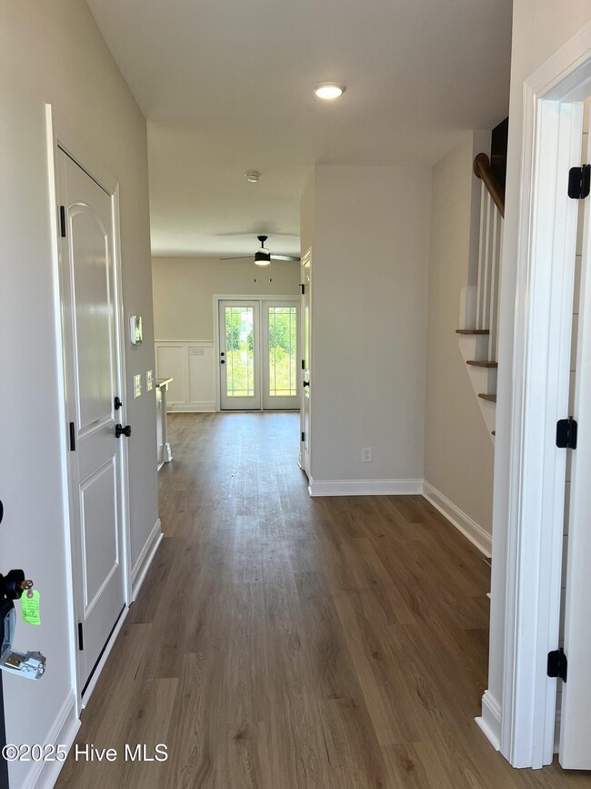 property at 4507 Laurel Rdg Dr