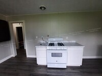 1951 S Ash St photo'