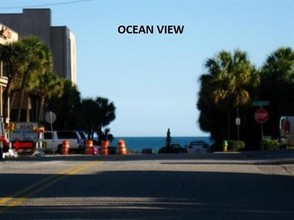 Sandlapper/Guest House/Seagull House in Myrtle Beach, SC - Building Photo - Building Photo