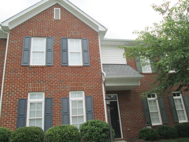 1907 Old Mayland Rd in Richmond, VA - Building Photo