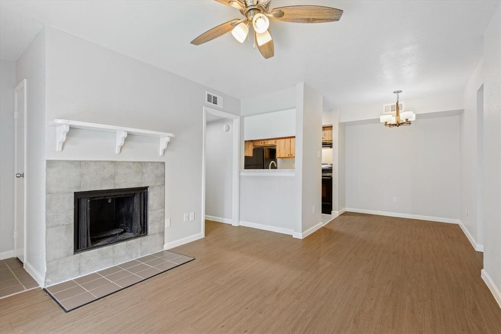 18511 Egret Bay Blvd in Houston, TX - Building Photo