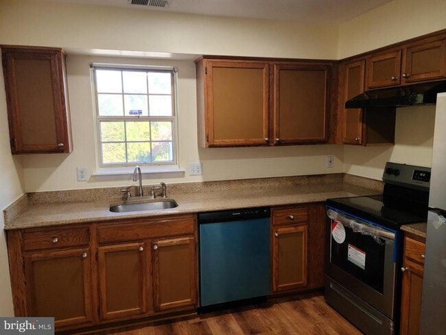 property at 1072 Spring Valley Ct