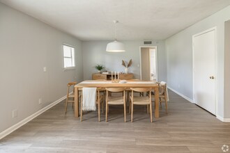 Cedar Creek Villas in Jacksonville, FL - Foto de edificio - Building Photo