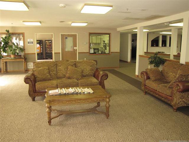 Colonial Meadows Senior Community in Pontiac, MI - Building Photo - Interior Photo