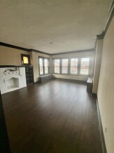 8051 S Morgan St in Chicago, IL - Foto de edificio - Building Photo