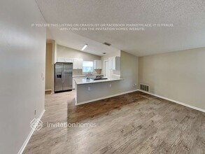 7433 Betty St in Winter Park, FL - Foto de edificio - Building Photo