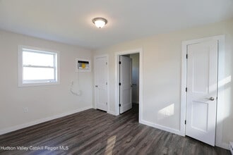 14311 US-9W in Ravena, NY - Building Photo - Building Photo