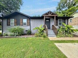 600 Maclaurin Ct in Nashville, TN - Building Photo