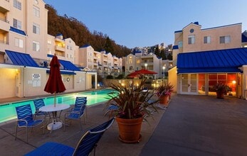 535 Pierce St in Albany, CA - Building Photo - Building Photo