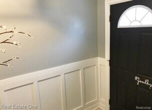 37736 Charter Oaks Blvd in Clinton Township, MI - Building Photo - Building Photo