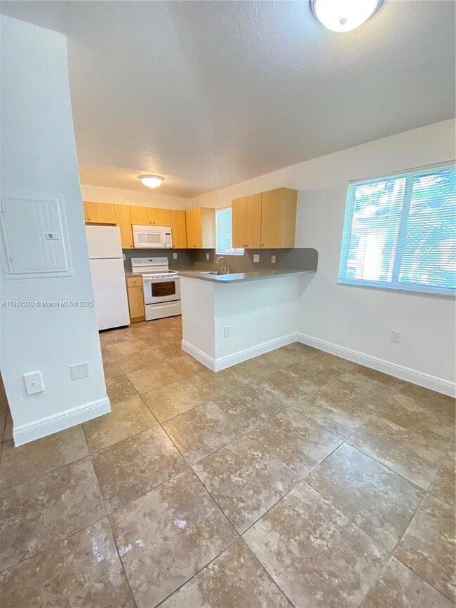 property at 2910 SE 13th Rd