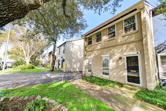 940 Wycliffe Dr in Houston, TX - Building Photo - Building Photo