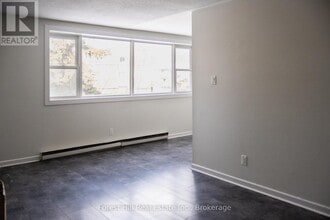 176 EIGHTH St in Collingwood, ON - Building Photo - Building Photo