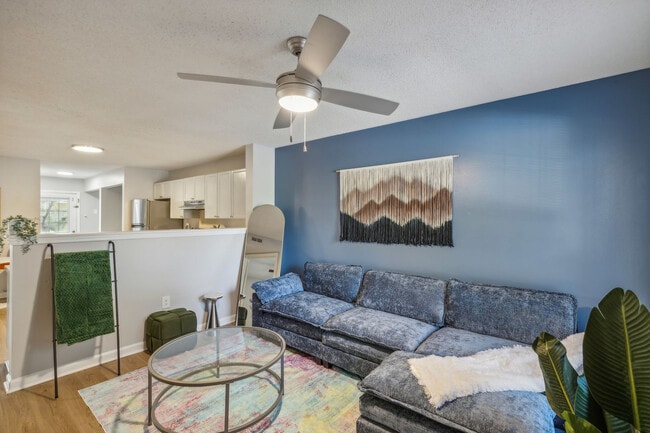 3504 Carlson Bay Ct