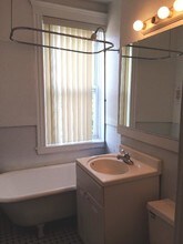 95 Park Dr, Unit 17 in Boston, MA - Building Photo - Building Photo