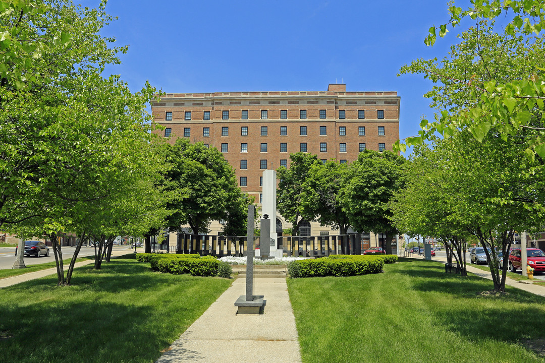 The Durant in Flint, MI - Building Photo