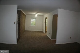 734 Quince Orchard Blvd in Gaithersburg, MD - Building Photo - Building Photo