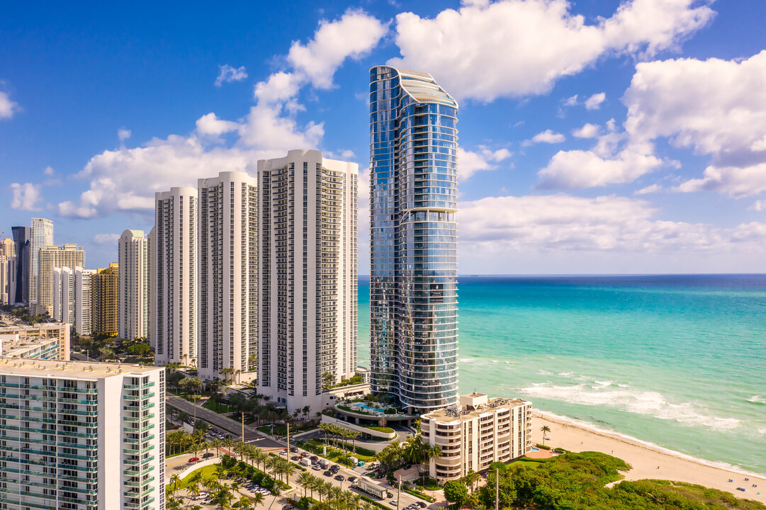 Ritz-Carlton Residences at Sunny Isles Beach in Sunny Isles Beach, FL - Building Photo