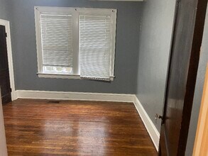 438 Earl Pl in Montgomery, AL - Foto de edificio - Building Photo