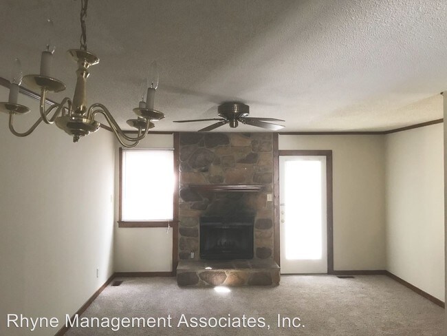 5605 Thea Ln in Raleigh, NC - Building Photo - Building Photo