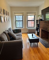 24 Isabella St, Unit 3 in Boston, MA - Building Photo - Building Photo