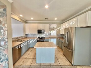 13724 E Oxmoor Valley Dr in Vail, AZ - Building Photo - Building Photo